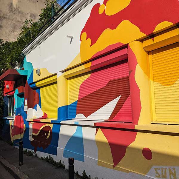 Réalisation d'une fresque sur toute la façade de la MDA de Saint-Denis