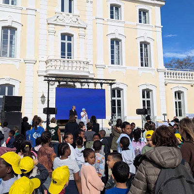 Clôture au Château Sourires à Marseille - Pièces Jaunes 2026